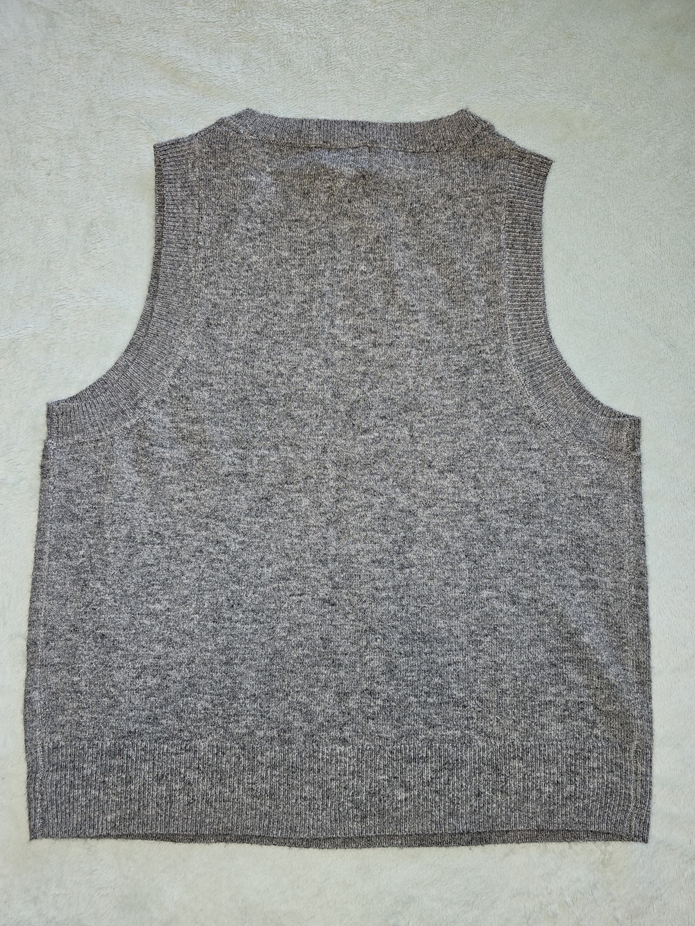 Gray Sleeveless Sweater Vest – XS – NWT - Picture 5 of 6